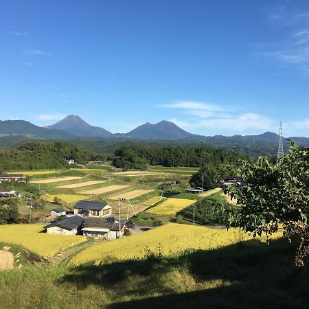 Villa 天空cafe寿ぐ Yufu Esterno foto